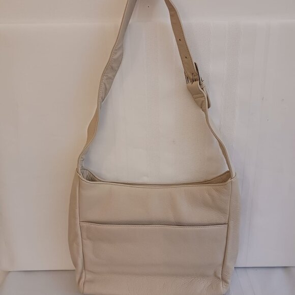 Stone Mountain Cream Colored Leather Shoulder Bag Purse - Picture 2 of 10